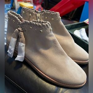 Kate Spade Leather Bowie Desert Ankle Booties Suede Studded Tassel Size 9